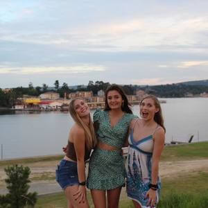 Meet your Posher, Jessica